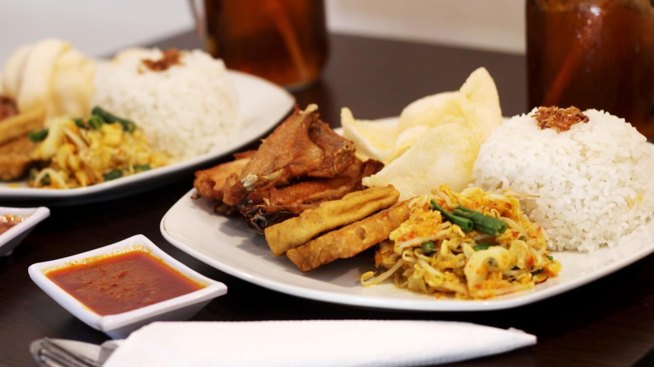 Citra Suites Raya Bratang Binangun Wonotjolo 外观 照片